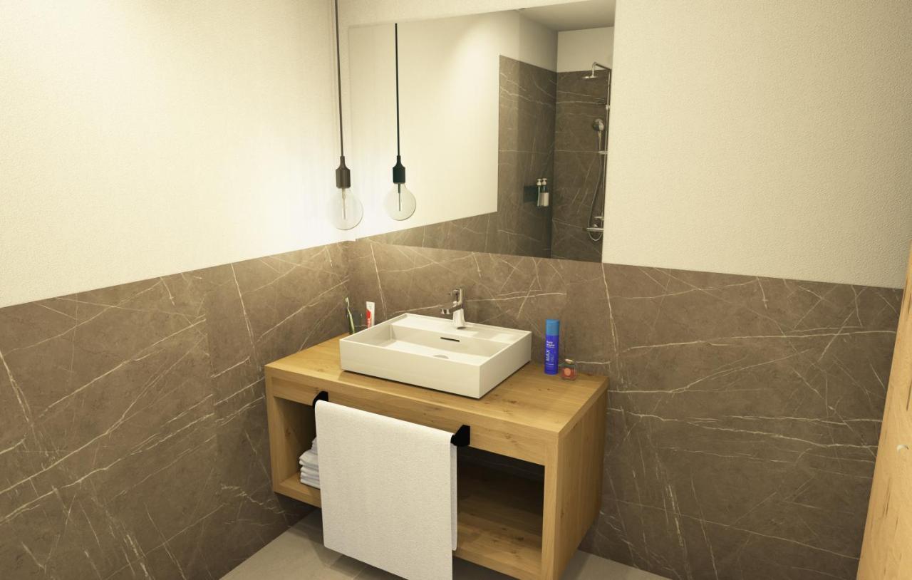Wolf Apartments Padaun Vals Екстериор снимка