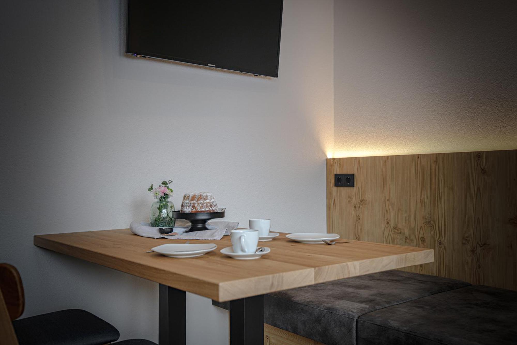 Wolf Apartments Padaun Vals Екстериор снимка
