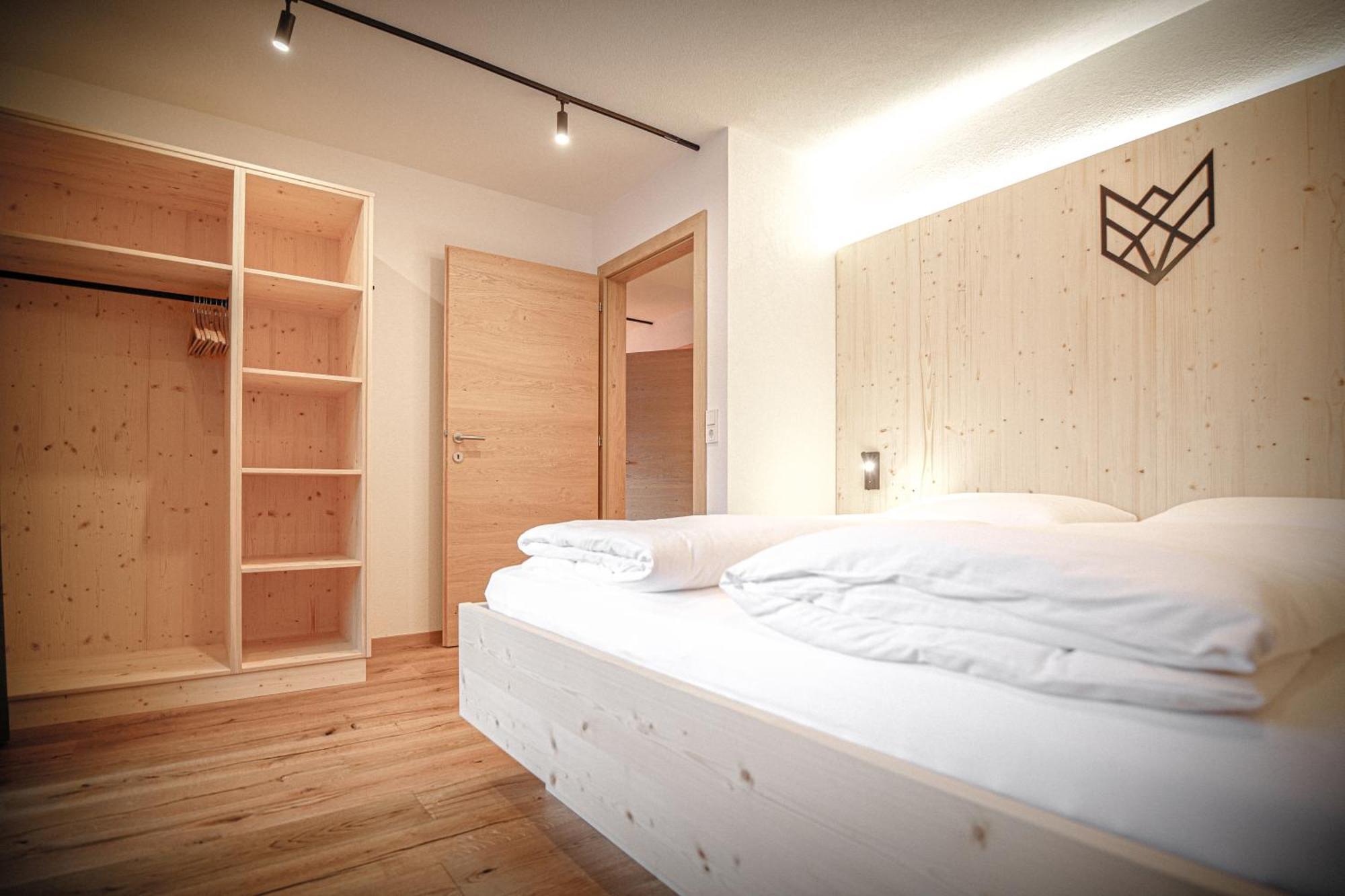 Wolf Apartments Padaun Vals Екстериор снимка