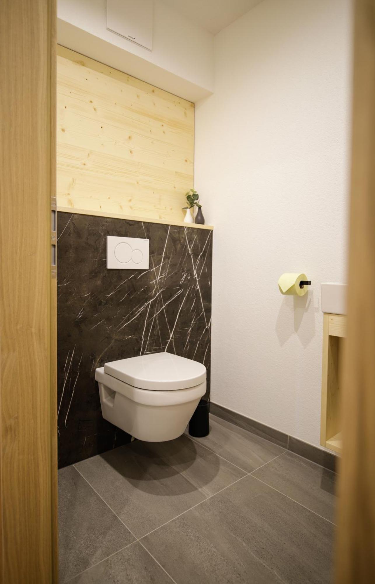 Wolf Apartments Padaun Vals Екстериор снимка