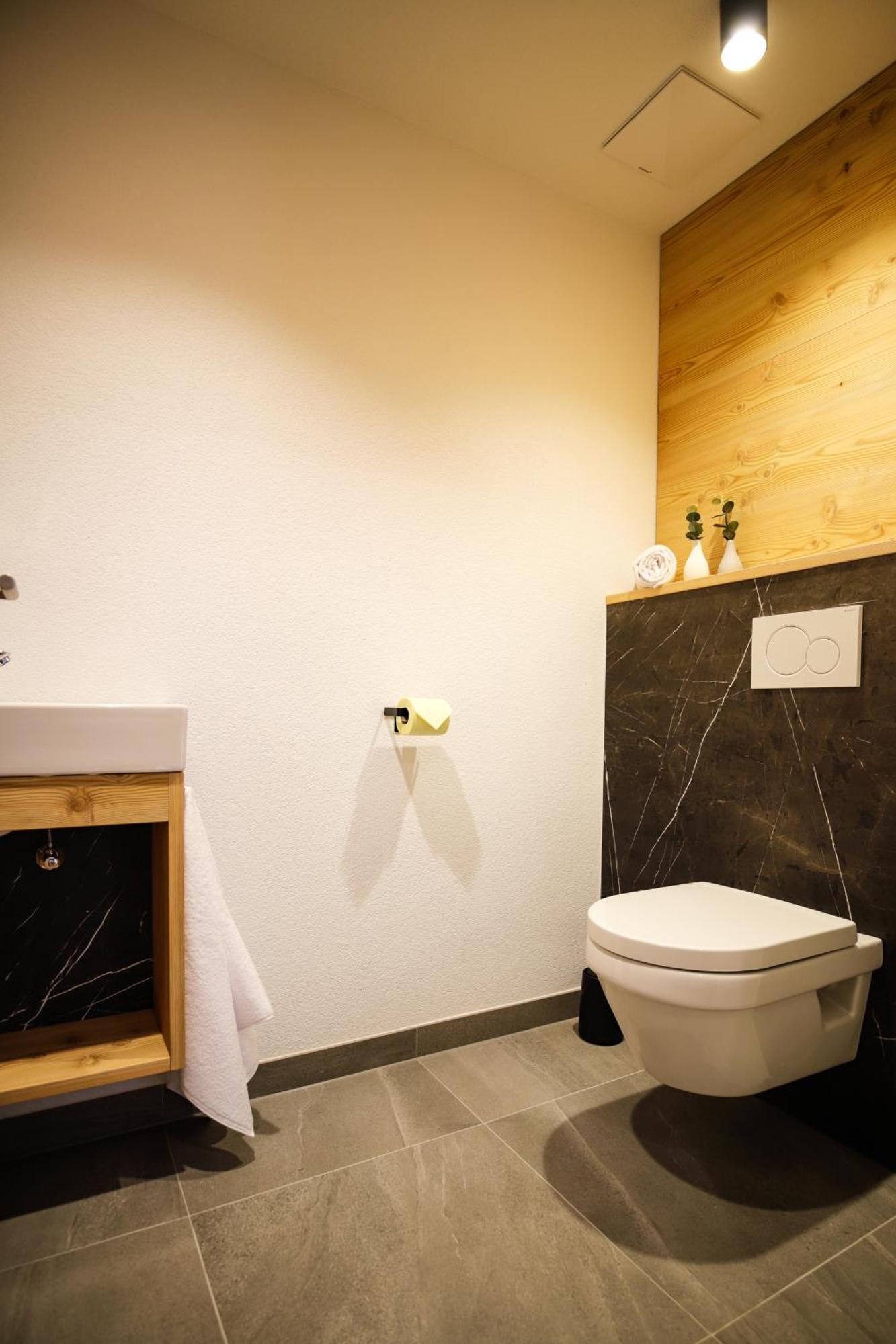 Wolf Apartments Padaun Vals Екстериор снимка