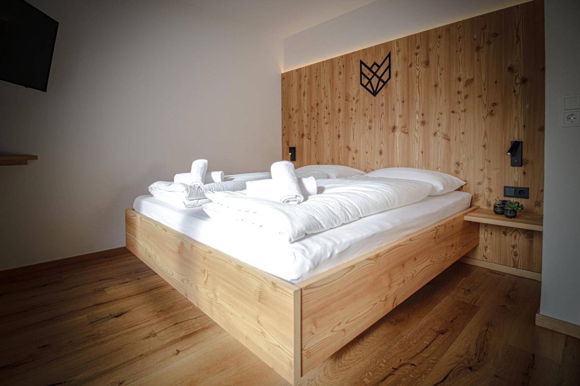 Wolf Apartments Padaun Vals Екстериор снимка