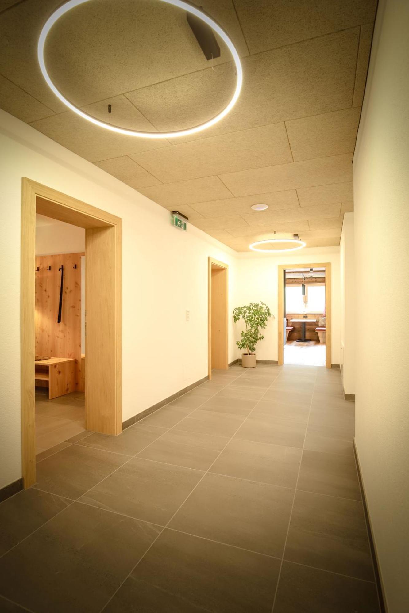 Wolf Apartments Padaun Vals Екстериор снимка
